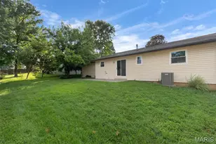 3901 Nugget Dr, Saint Peters, MO 63376 - Photo 15