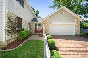 1594 Milbridge Dr, Chesterfield, MO 63017 - Photo 3