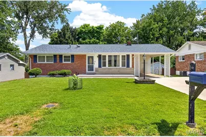 10813 Waycroff Drive, Saint Louis, MO 63114 - Photo 1