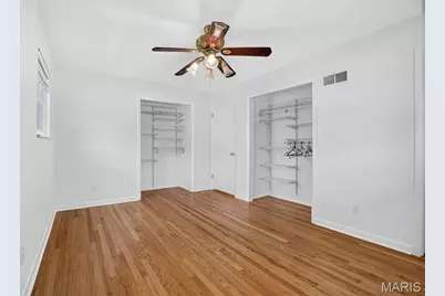 10813 Waycroff Drive, Saint Louis, MO 63114 - Photo 15