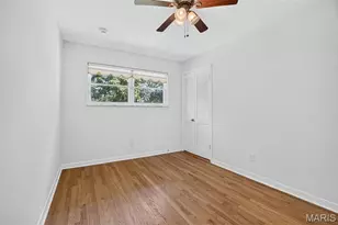 10813 Waycroff Dr, Saint Louis, MO 63114 - Photo 23