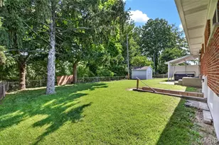 10813 Waycroff Dr, Saint Louis, MO 63114 - Photo 37
