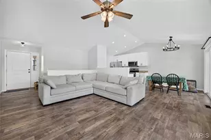 153 Rockford Dr, Troy, MO 63379 - Photo 7