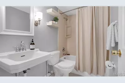 1439 S Elm Avenue, Webster Groves, MO 63119 - Photo 17