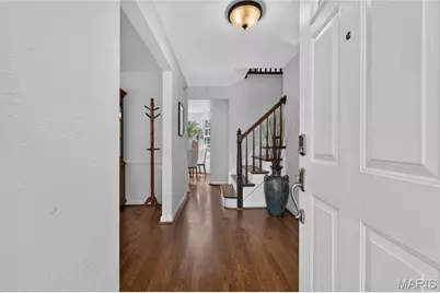 8036 Orlando Drive, Saint Louis, MO 63105 - Photo 3