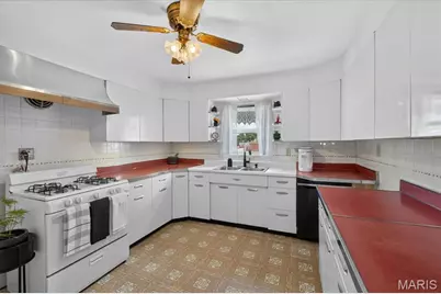 3152 Watson Road, Saint Louis, MO 63139 - Photo 15