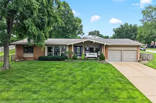 13203 Dartagnan Ct, Saint Louis, MO 63141 - Photo 3