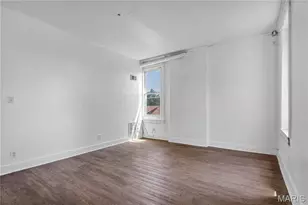 824 Canaan Ave, Saint Louis, MO 63147 - Photo 13