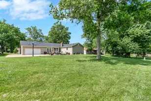 15578 Summer Lake Dr, Chesterfield, MO 63017 - Photo 3