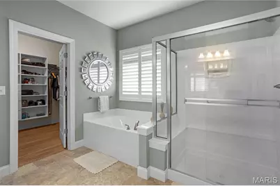 101 Countryshire Drive, Lake Saint Louis, MO 63367 - Photo 23