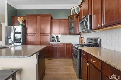 101 Countryshire Drive, Lake Saint Louis, MO 63367 - Photo 7