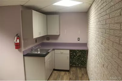 2300 W Osage Street, Pacific, MO 63069 - Photo 17