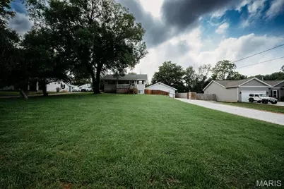 47 Lillian Drive, Saint Charles, MO 63304 - Photo 3