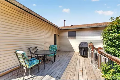 12127 Josephine Marie Drive, Maryland Heights, MO 63043 - Photo 37