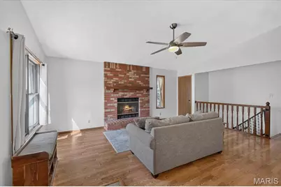 12127 Josephine Marie Drive, Maryland Heights, MO 63043 - Photo 5