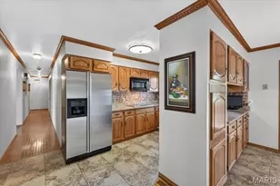 468 Falaise Dr, Creve Coeur, MO 63141 - Photo 21