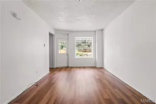 4322 Randall Pl, Saint Louis, MO 63107 - Photo 7