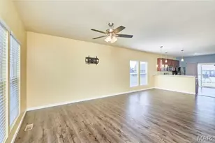 212 Barrington Ridge Ln, Wentzville, MO 63385 - Photo 9