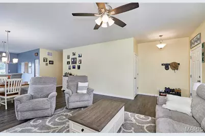212 Barrington Ridge Lane, Wentzville, MO 63385 - Photo 9