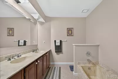2739 Cripple Creek Drive, Oakville, MO 63129 - Photo 17