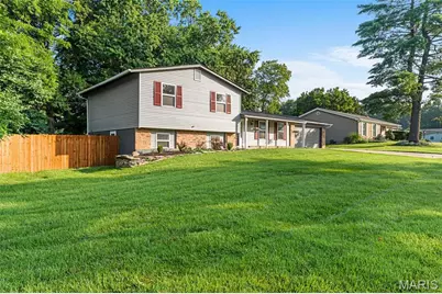 9 Linda Lane, Saint Peters, MO 63376 - Photo 3
