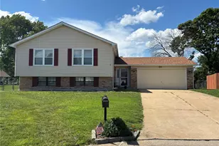 334 Atrium Ridge Ct, Saint Peters, MO 63304 - Photo 1