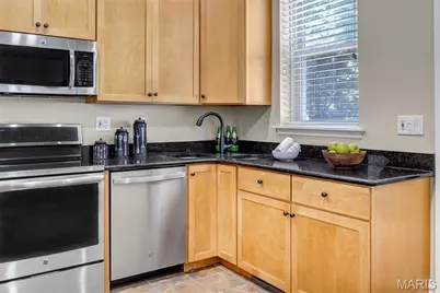 6851 Garner Avenue, Saint Louis, MO 63139 - Photo 5