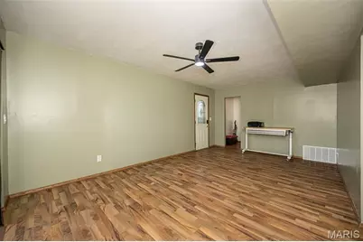 415 Lilac Lane, Saint Clair, MO 63077 - Photo 25