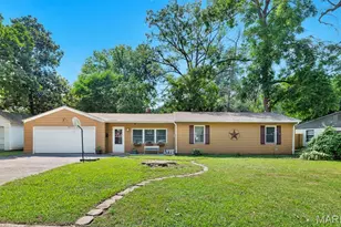 263 S Hartnett Ave, Ferguson, MO 63135 - Photo 17