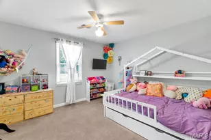 263 S Hartnett Ave, Ferguson, MO 63135 - Photo 9
