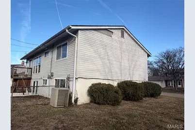 2290 Montagne Drive, Florissant, MO 63033 - Photo 21