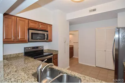 4444 Lindell Boulevard #7, Saint Louis, MO 63108 - Photo 27