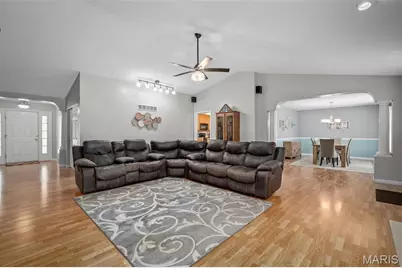 226 Charging Bear Drive, Wentzville, MO 63385 - Photo 9