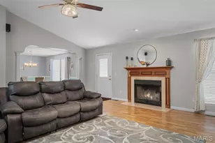 226 Charging Bear Dr, Wentzville, MO 63385 - Photo 7