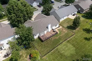 226 Charging Bear Dr, Wentzville, MO 63385 - Photo 31