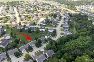 226 Charging Bear Dr, Wentzville, MO 63385 - Photo 37