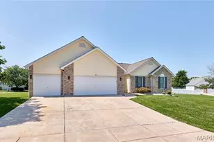 28 Jacobs Ct W, Saint Peters, MO 63376 - Photo 3