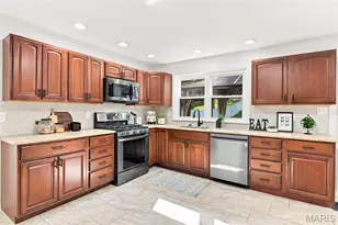 3518 San Jose Ln, Saint Ann, MO 63074 - Photo 9