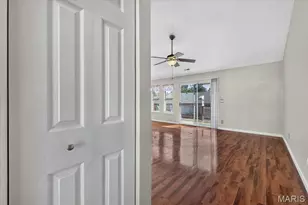 904 Sugar Lake Ct, Saint Peters, MO 63376 - Photo 5
