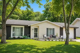 517 E 11th St, Washington, MO 63090 - Photo 1
