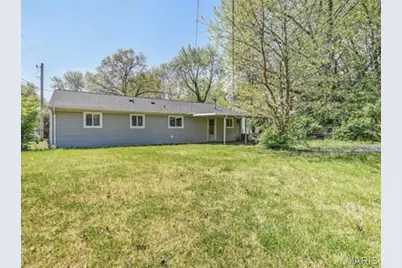 9711 Corregidor Drive, Woodson Terrace, MO 63134 - Photo 7