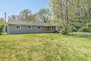 9711 Corregidor Dr, Woodson Terrace, MO 63134 - Photo 7