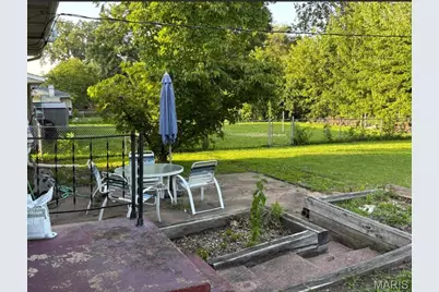 1710 Clover Lane, Florissant, MO 63031 - Photo 3