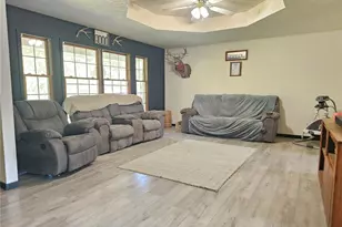 31050 Oak Ridge Dr, Lebanon, MO 65536 - Photo 7