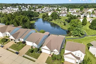 1051 Silo Bend Dr, Wentzville, MO 63385 - Photo 19