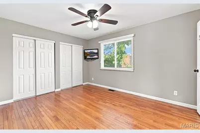 3127 Donnycave Lane, Maryland Heights, MO 63043 - Photo 11