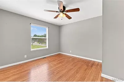3127 Donnycave Lane, Maryland Heights, MO 63043 - Photo 17
