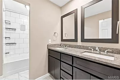 3127 Donnycave Lane, Maryland Heights, MO 63043 - Photo 13