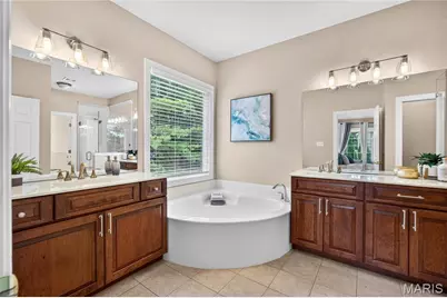 706 Abbottsford Court, Lake Saint Louis, MO 63367 - Photo 23
