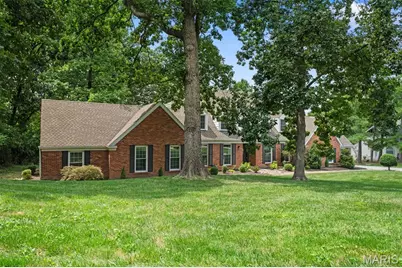 901 Mason Wood Drive, Saint Louis, MO 63141 - Photo 3